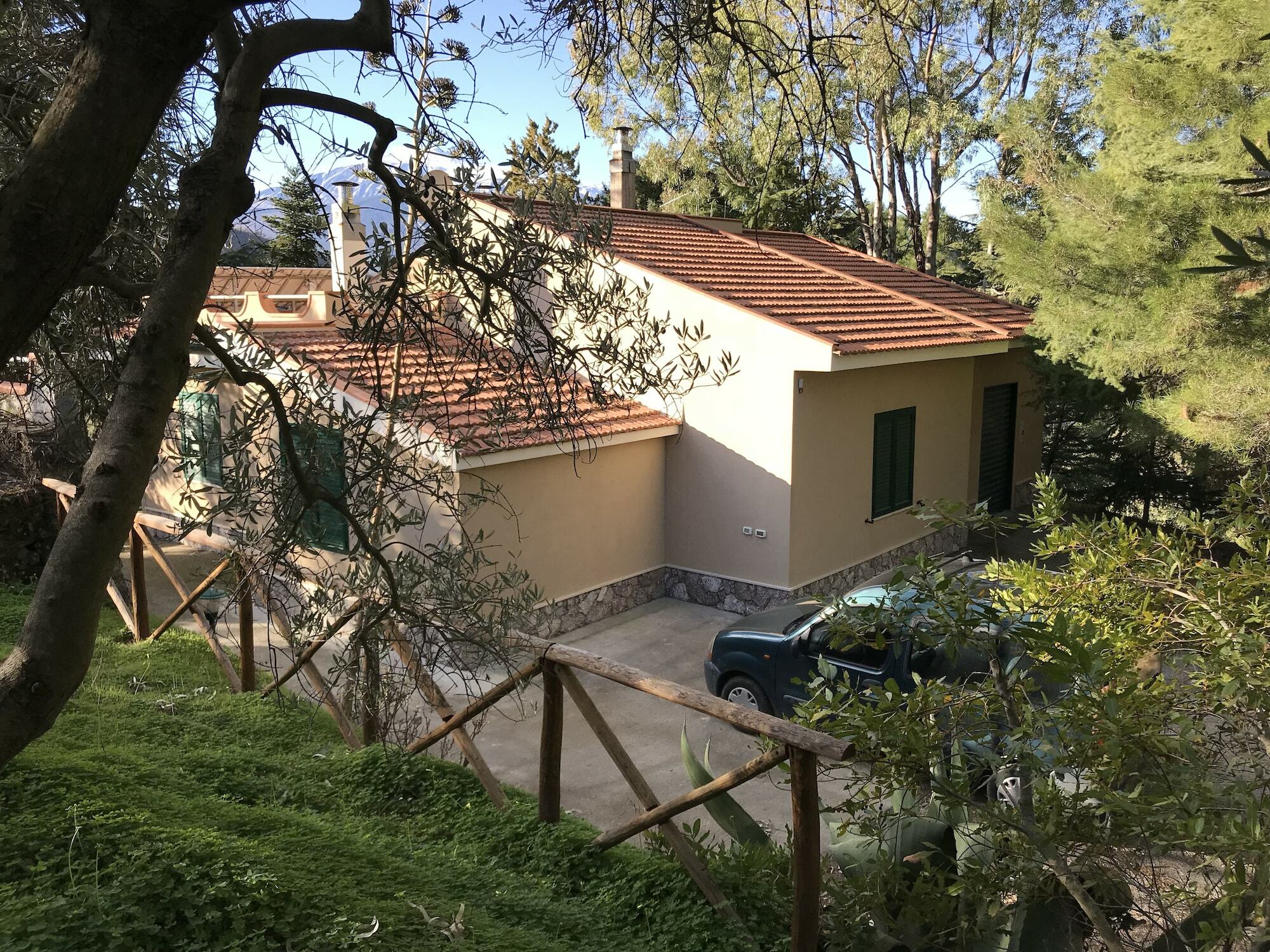 Villa Uliveto Франкавиля ди Сицилия Екстериор снимка